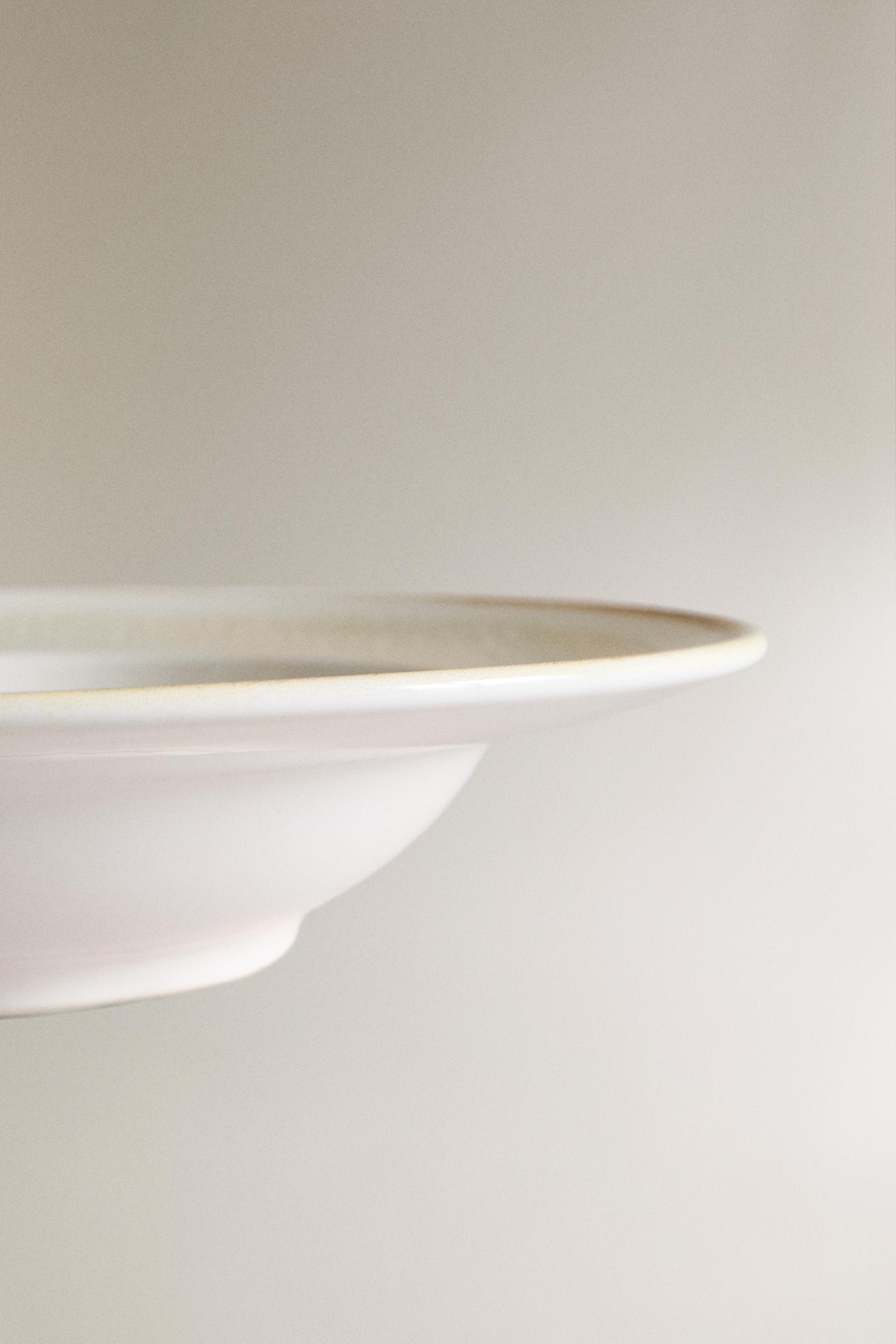 ASSIETTE À PÂTES EN GRÈS